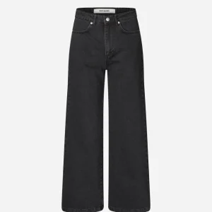 Drive Jeans