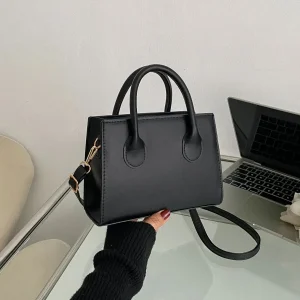 Joan - veganskt läder mini crossbodyväska