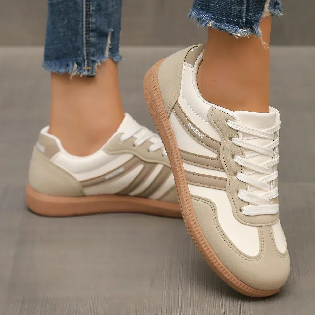 Aubrey - Sneakers med snören - Bild 3